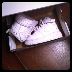 Infant Air Nike forces